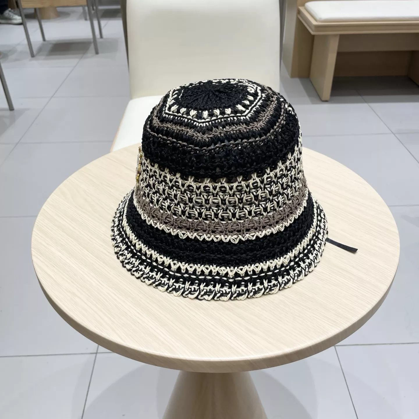 Yves Saint Laurent YSL Caps Versatile 4878