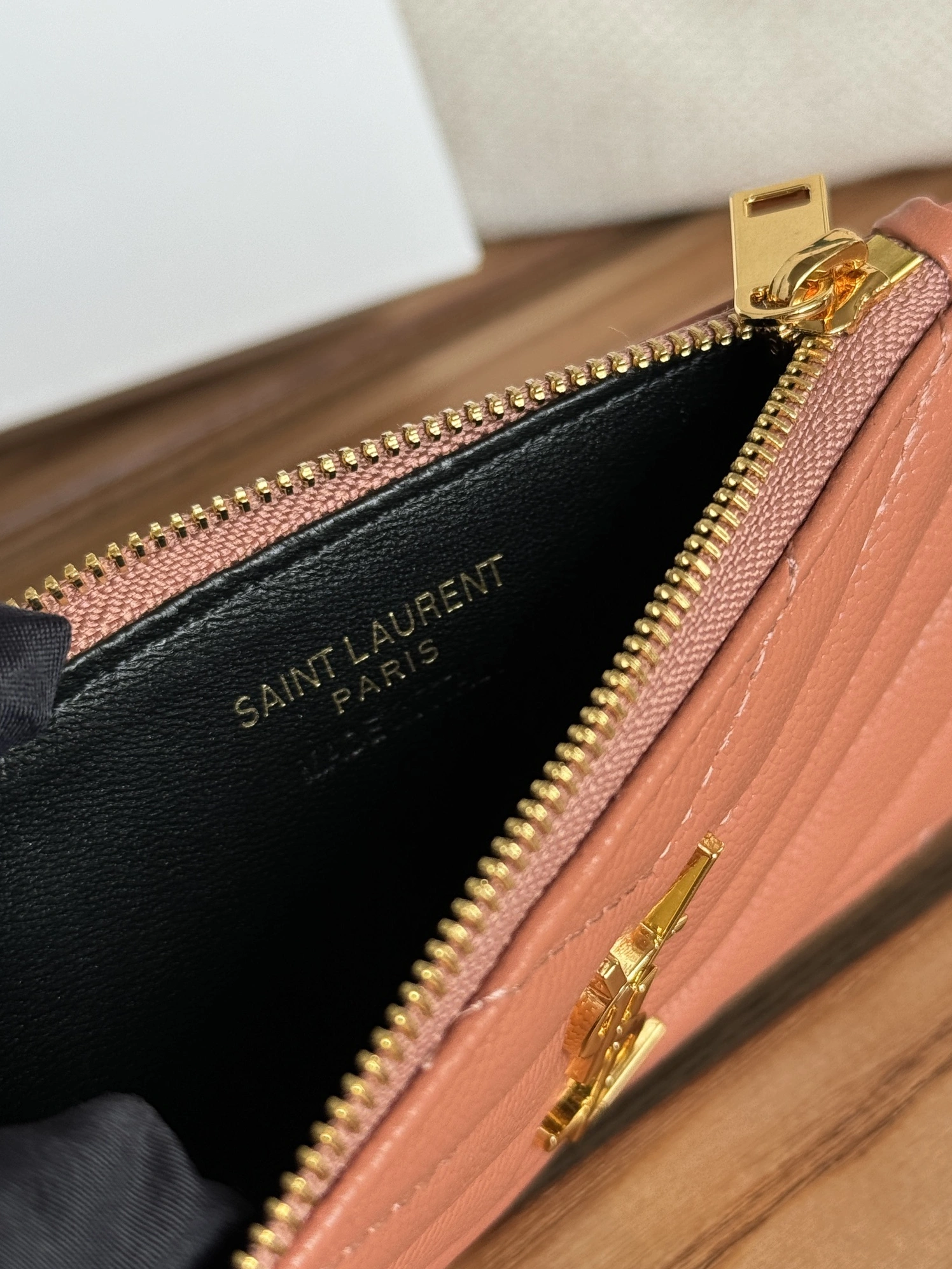 Yves Saint Laurent YSL Card Case EyeCatching 536