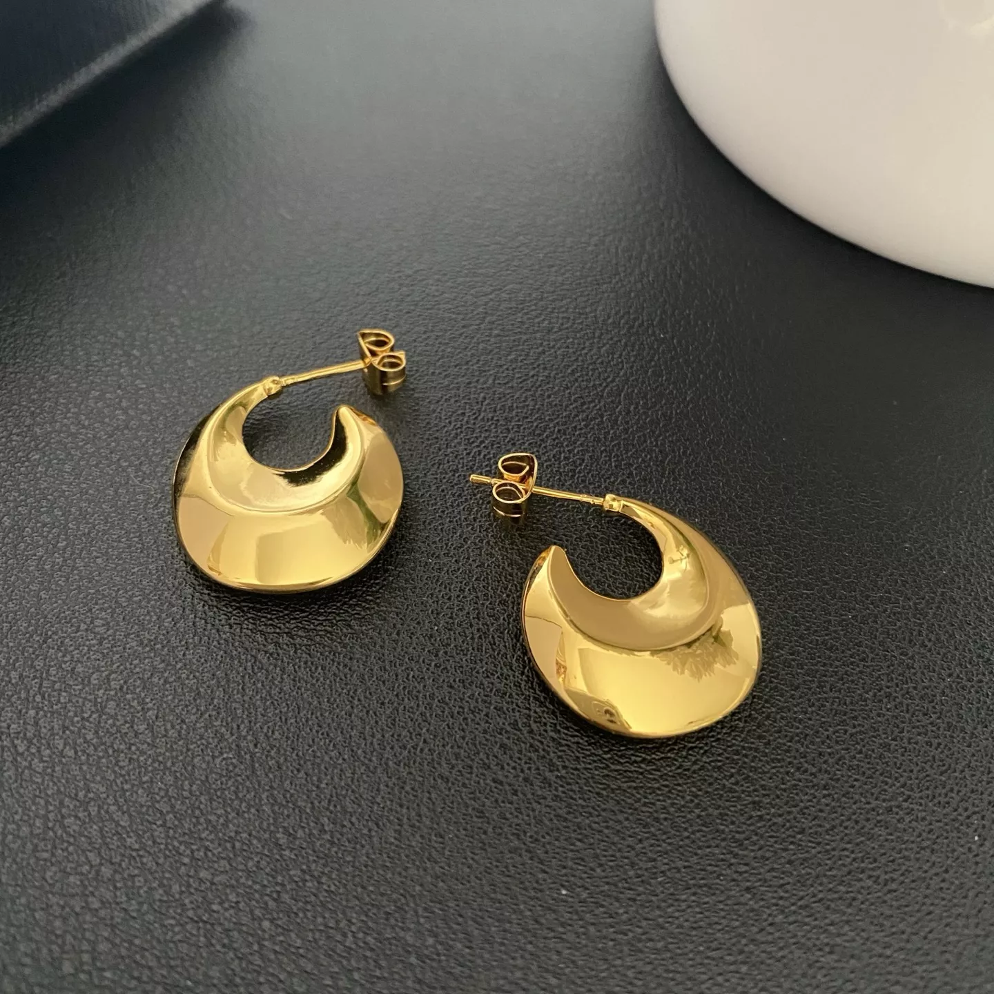 Yves Saint Laurent YSL Earrings For Women Fashionable 7335