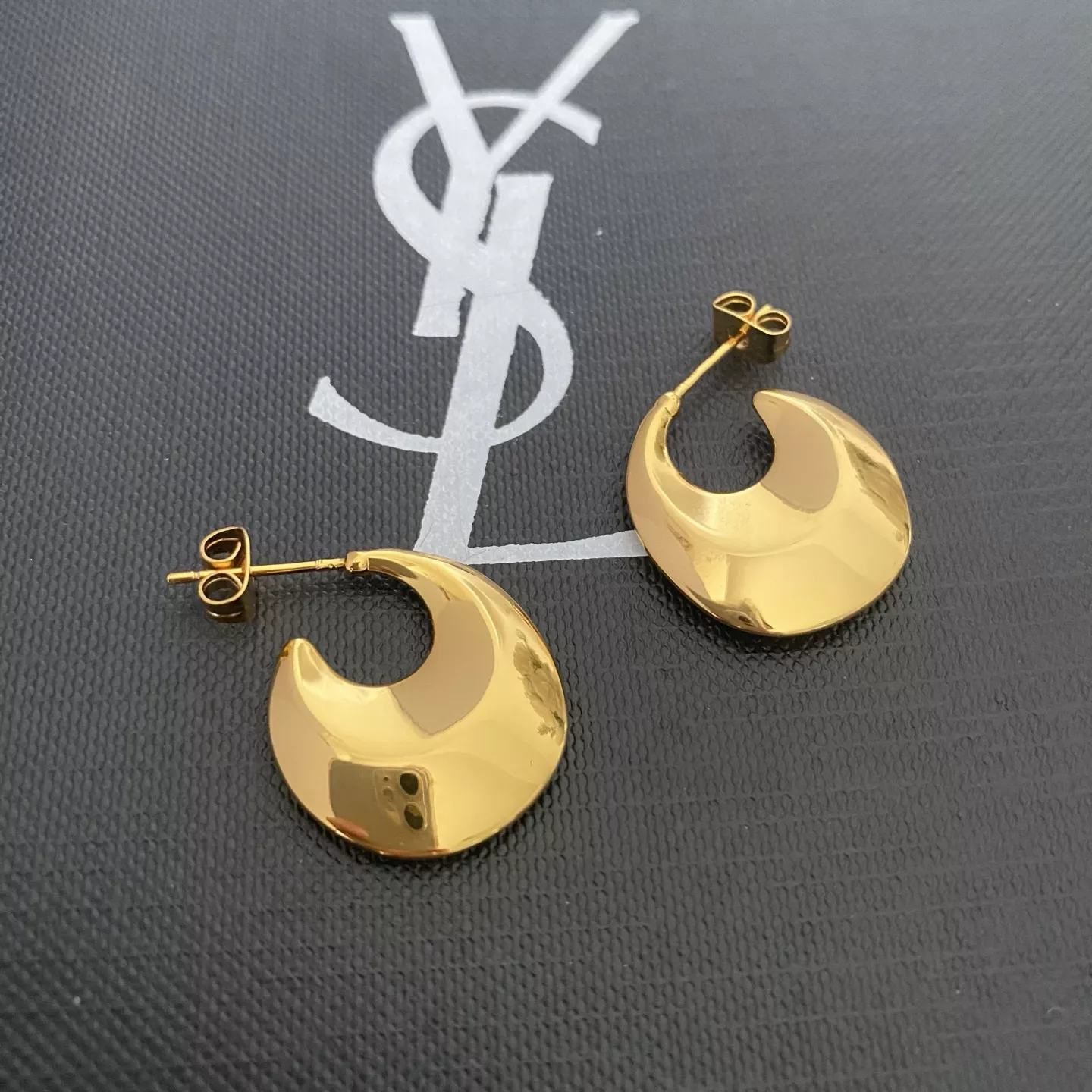 Yves Saint Laurent YSL Earrings For Women Fashionable 7335