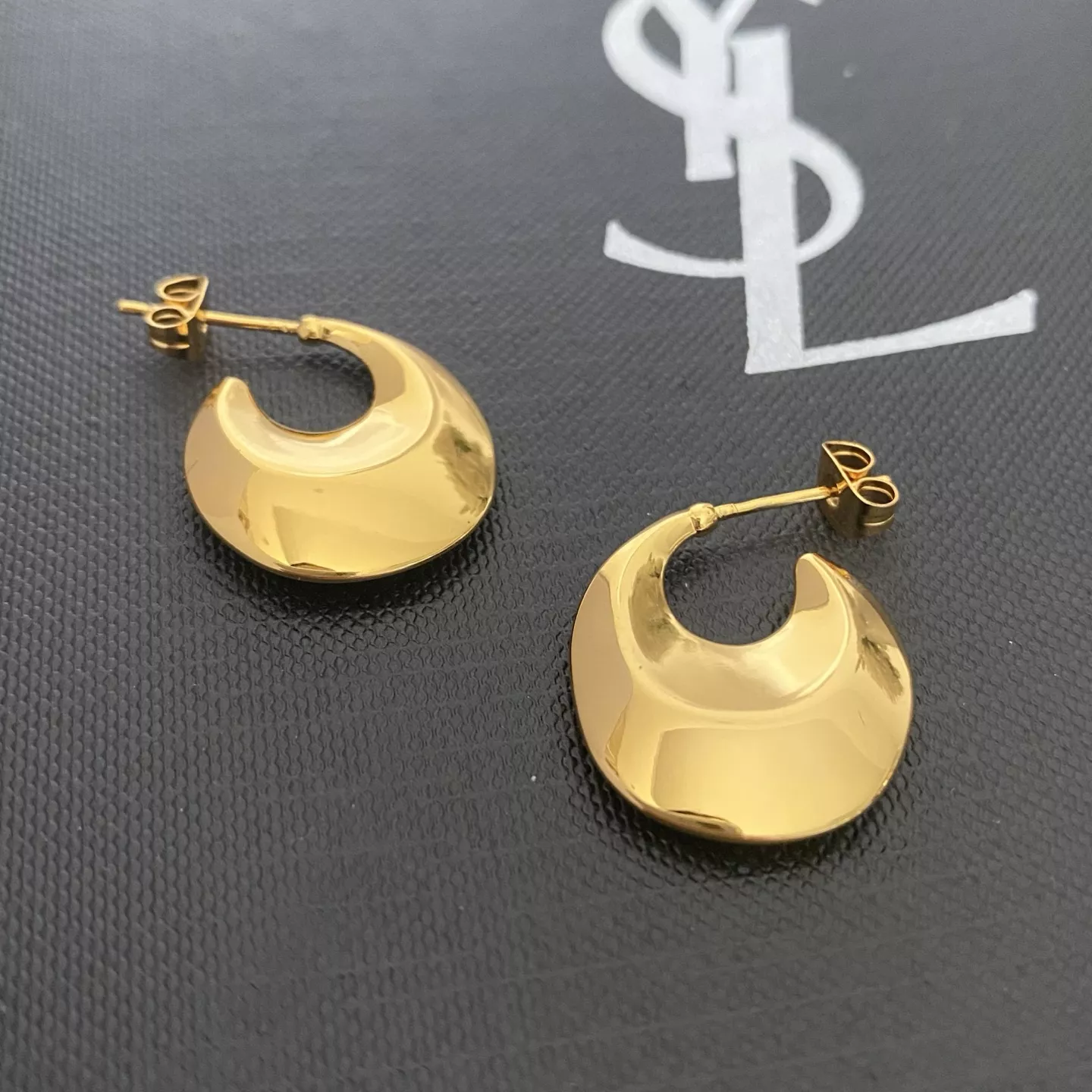 Yves Saint Laurent YSL Earrings For Women Fashionable 7335