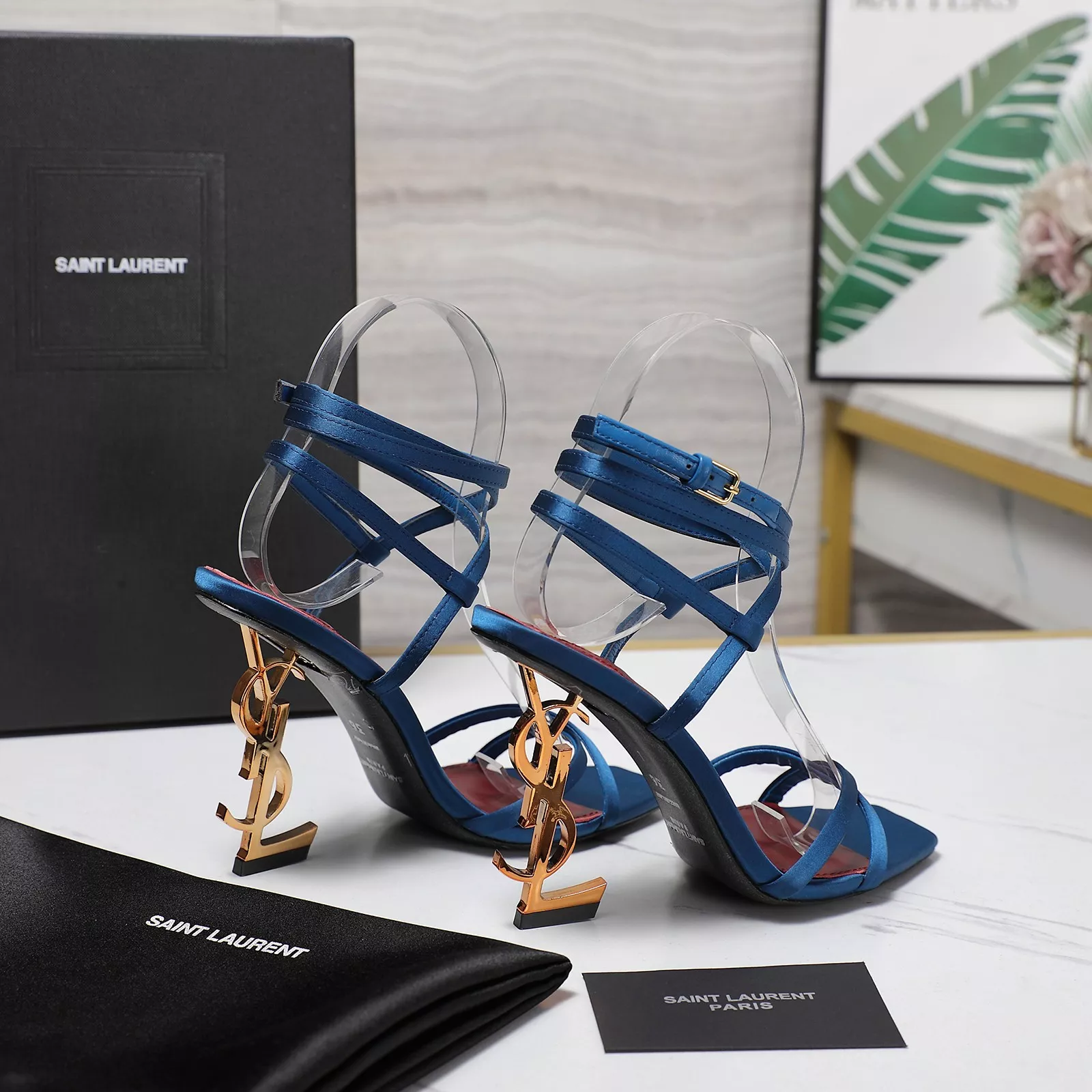 Yves Saint Laurent YSL Sandal For Women Breathable 8432