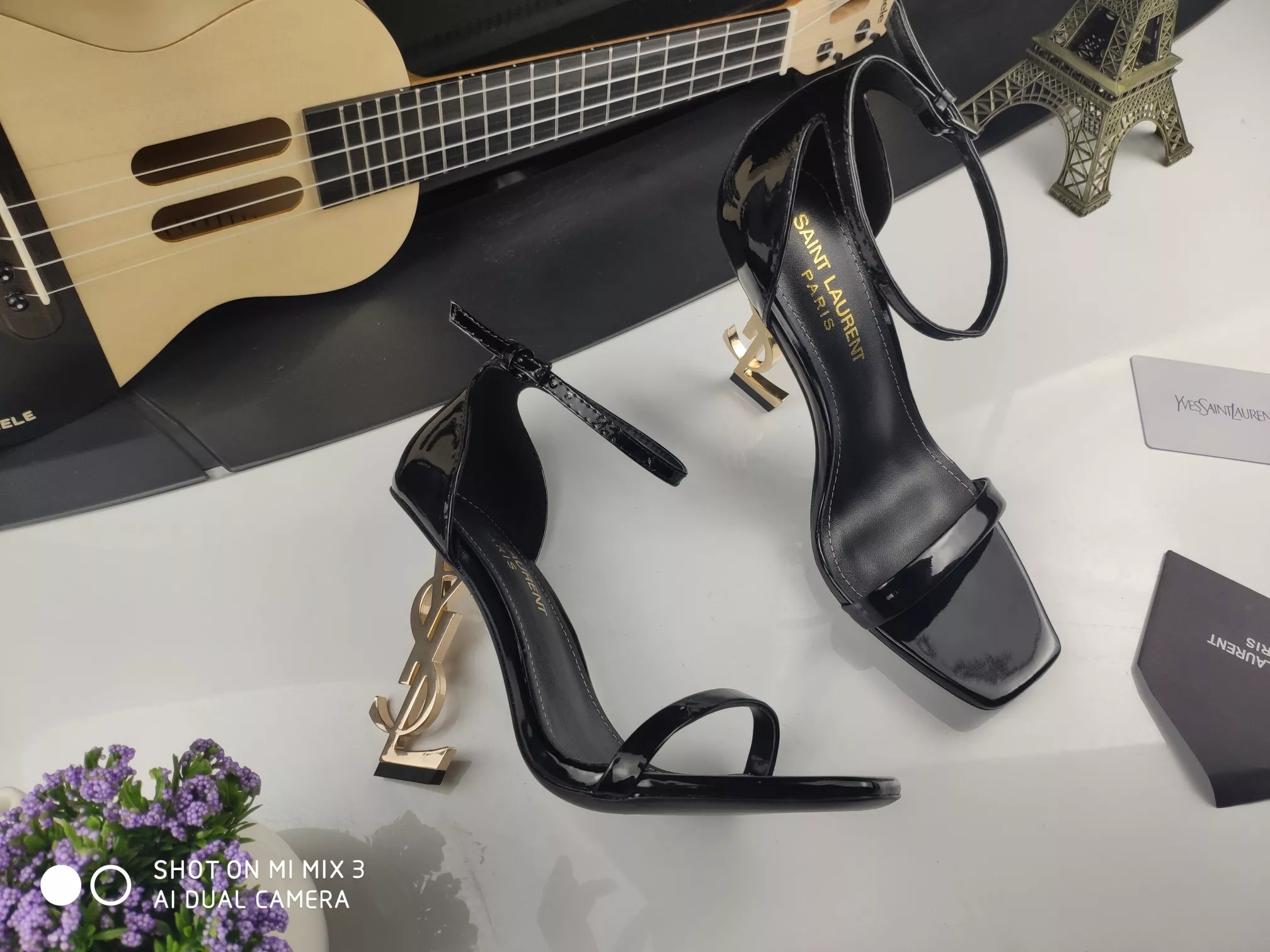 Yves Saint Laurent YSL Sandal For Women Cozy 6910