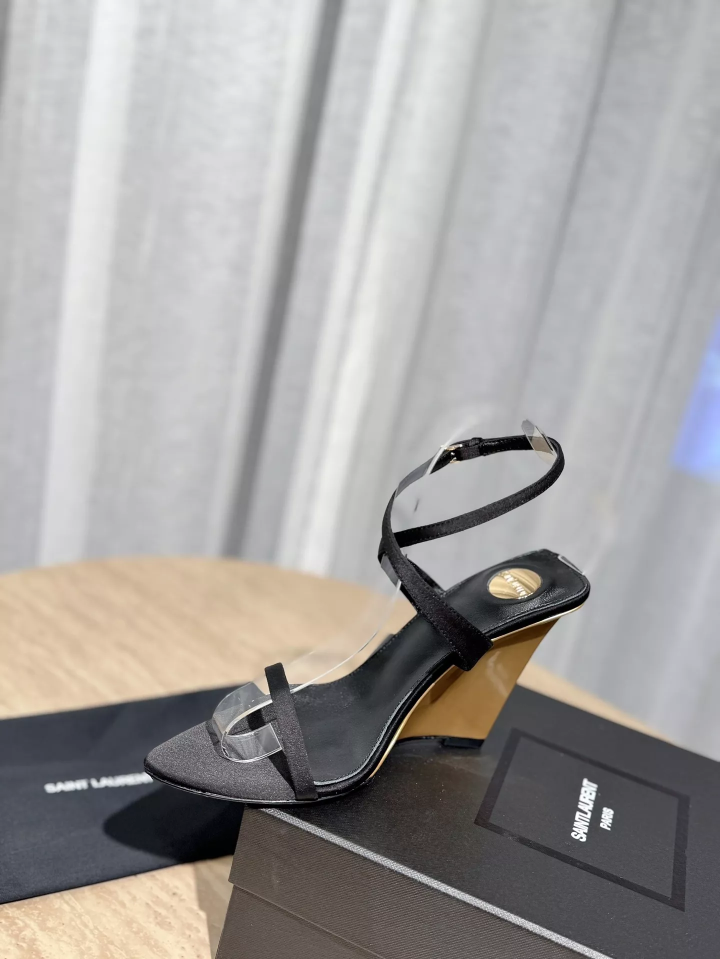 Yves Saint Laurent YSL Sandal For Women DailyWear 7175
