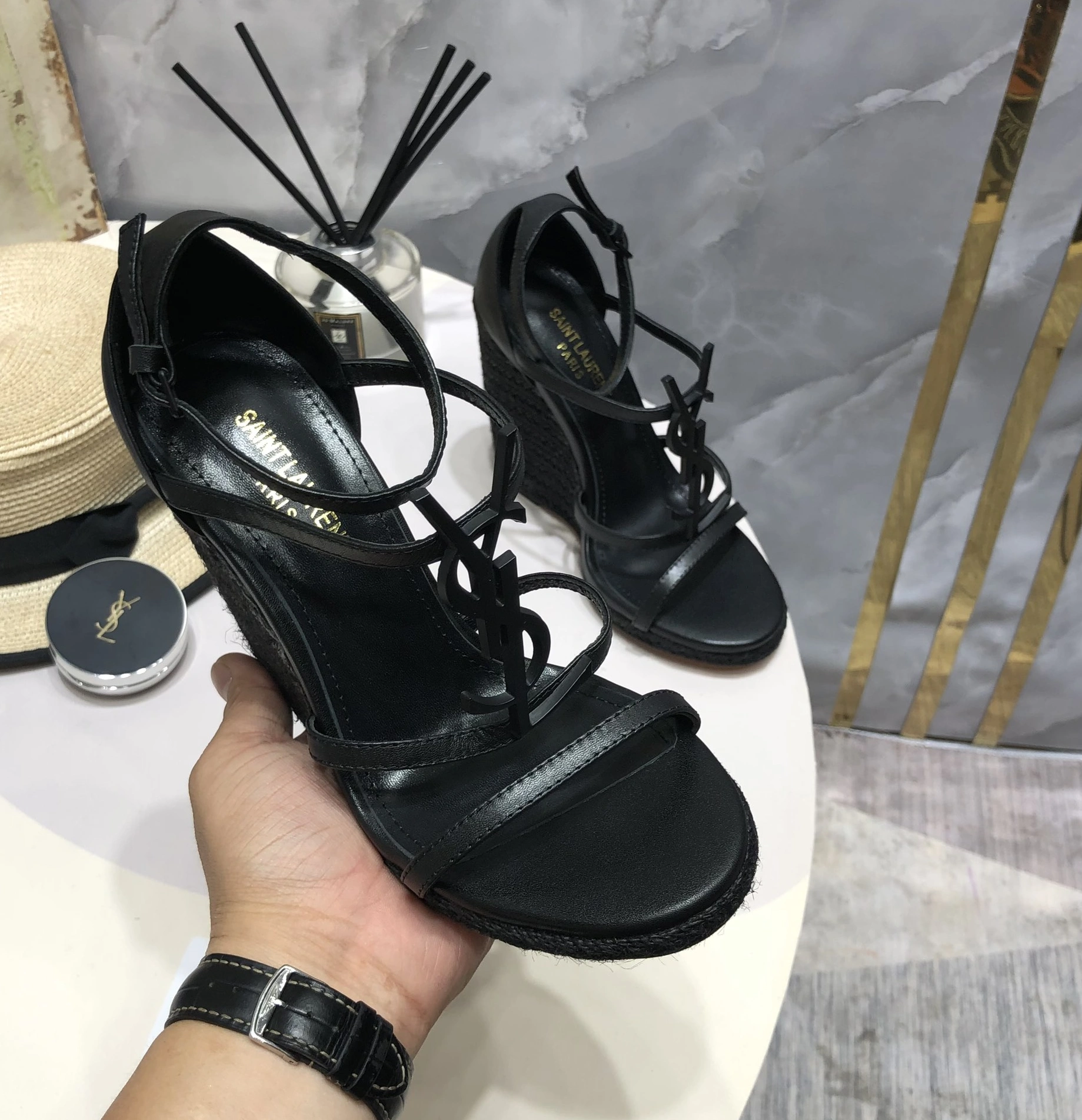 Yves Saint Laurent YSL Sandal For Women Durable 7350
