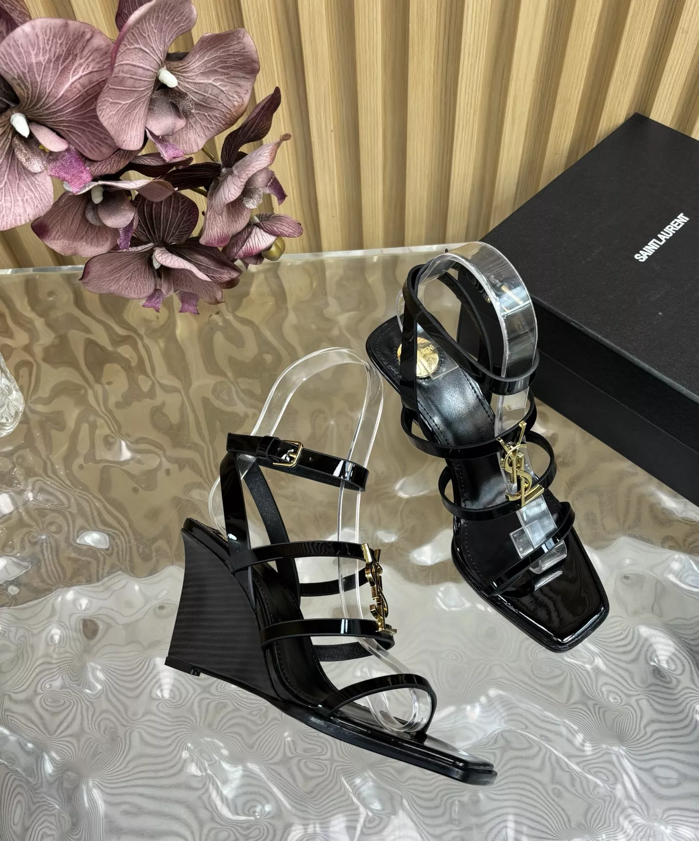 Yves Saint Laurent YSL Sandal For Women Flexible 5452