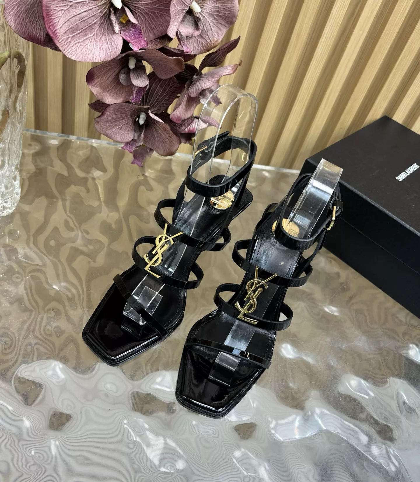 Yves Saint Laurent YSL Sandal For Women Flexible 5452