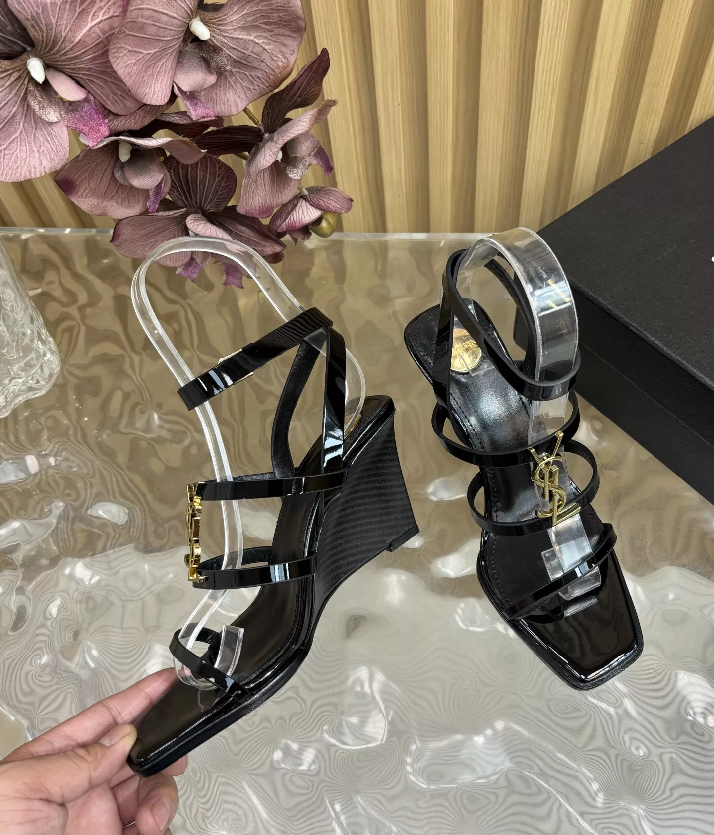 Yves Saint Laurent YSL Sandal For Women Flexible 5452