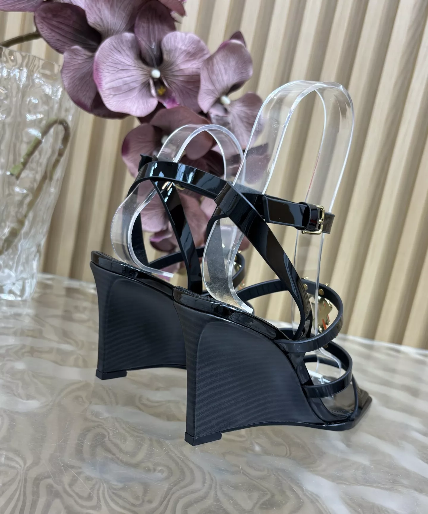 Yves Saint Laurent YSL Sandal For Women Flexible 5452