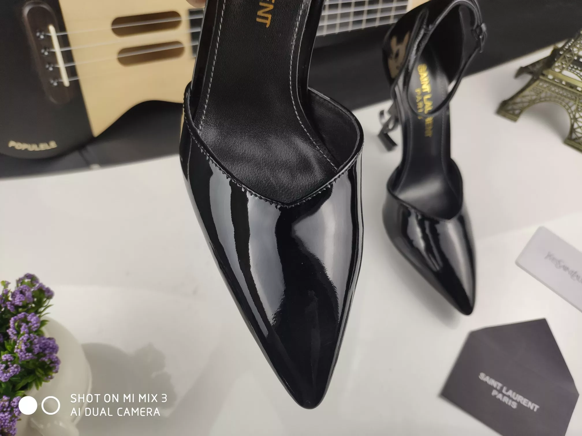Yves Saint Laurent YSL Sandal For Women Minimalist 5992