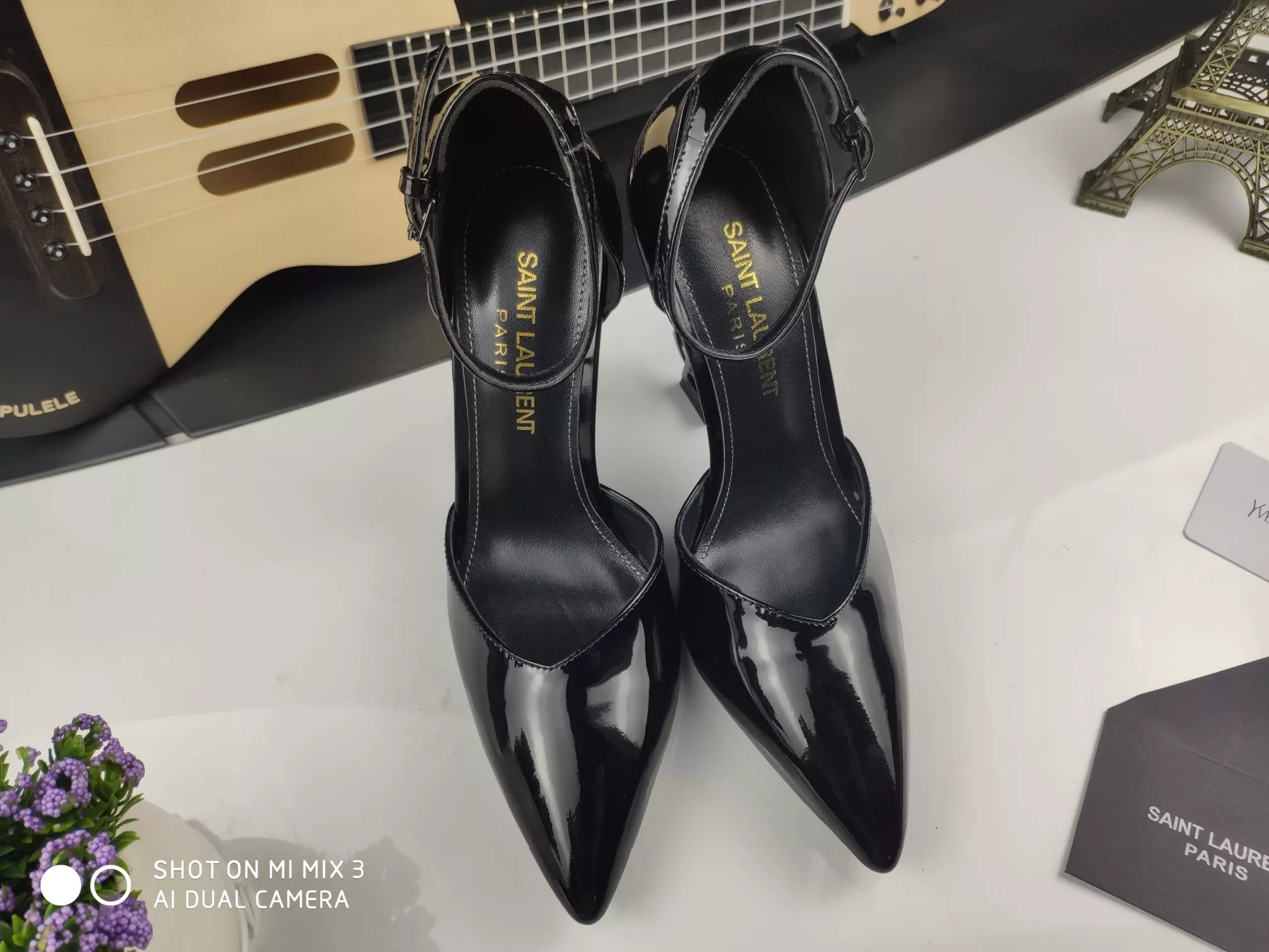 Yves Saint Laurent YSL Sandal For Women Minimalist 5992