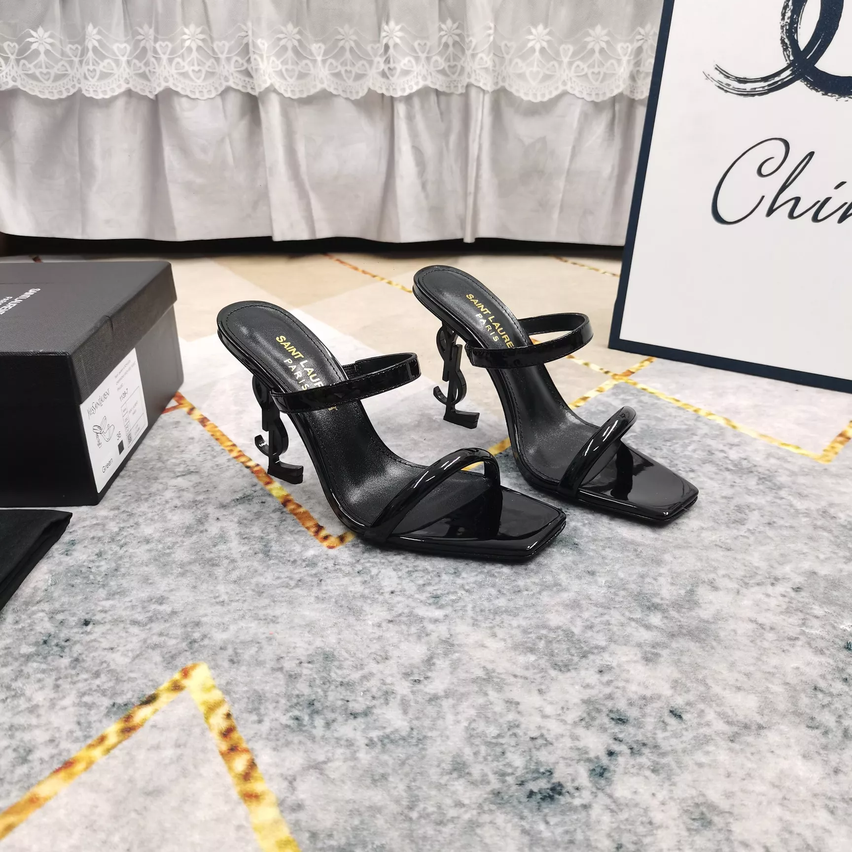 Yves Saint Laurent YSL Sandal For Women Sleek 6717