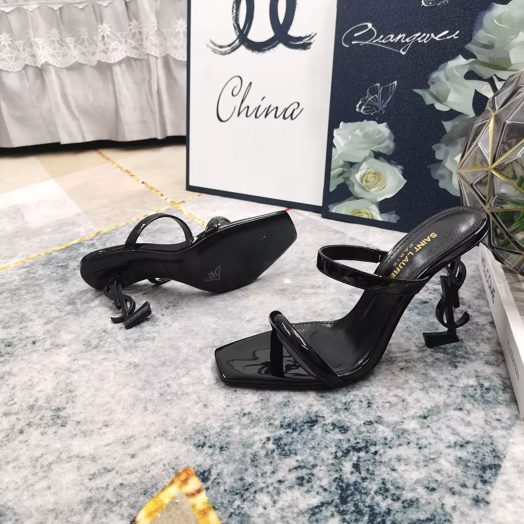 Yves Saint Laurent YSL Sandal For Women Sleek 6717