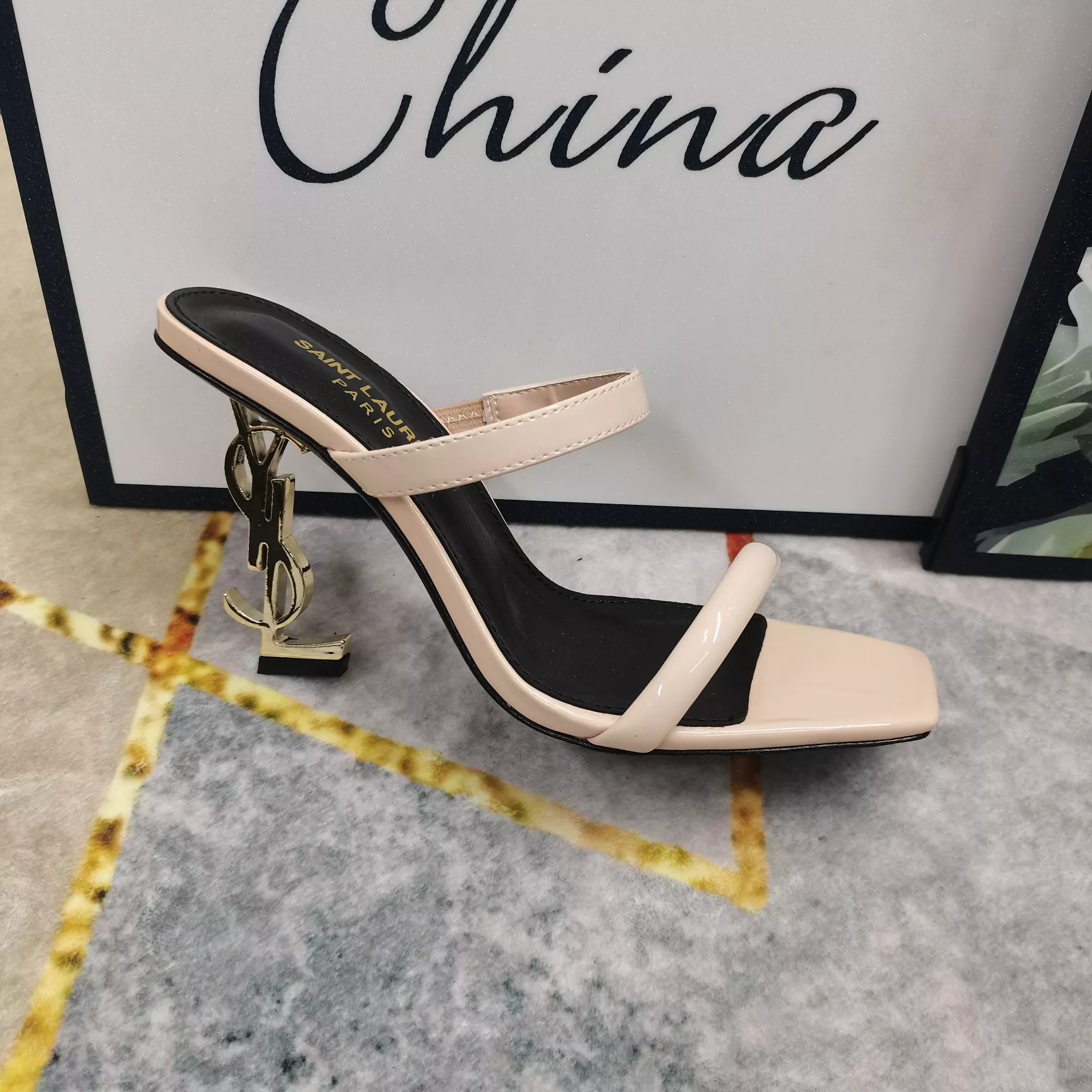 Yves Saint Laurent YSL Sandal For Women SportInspired 7771
