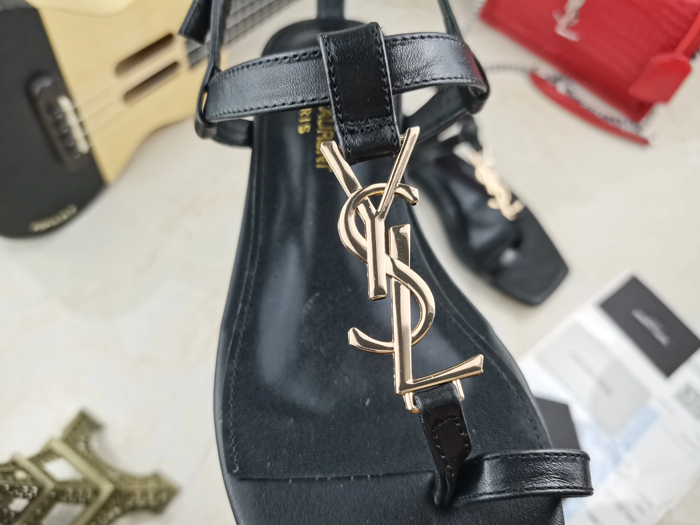 Yves Saint Laurent YSL Sandal For Women StreetReady 2590