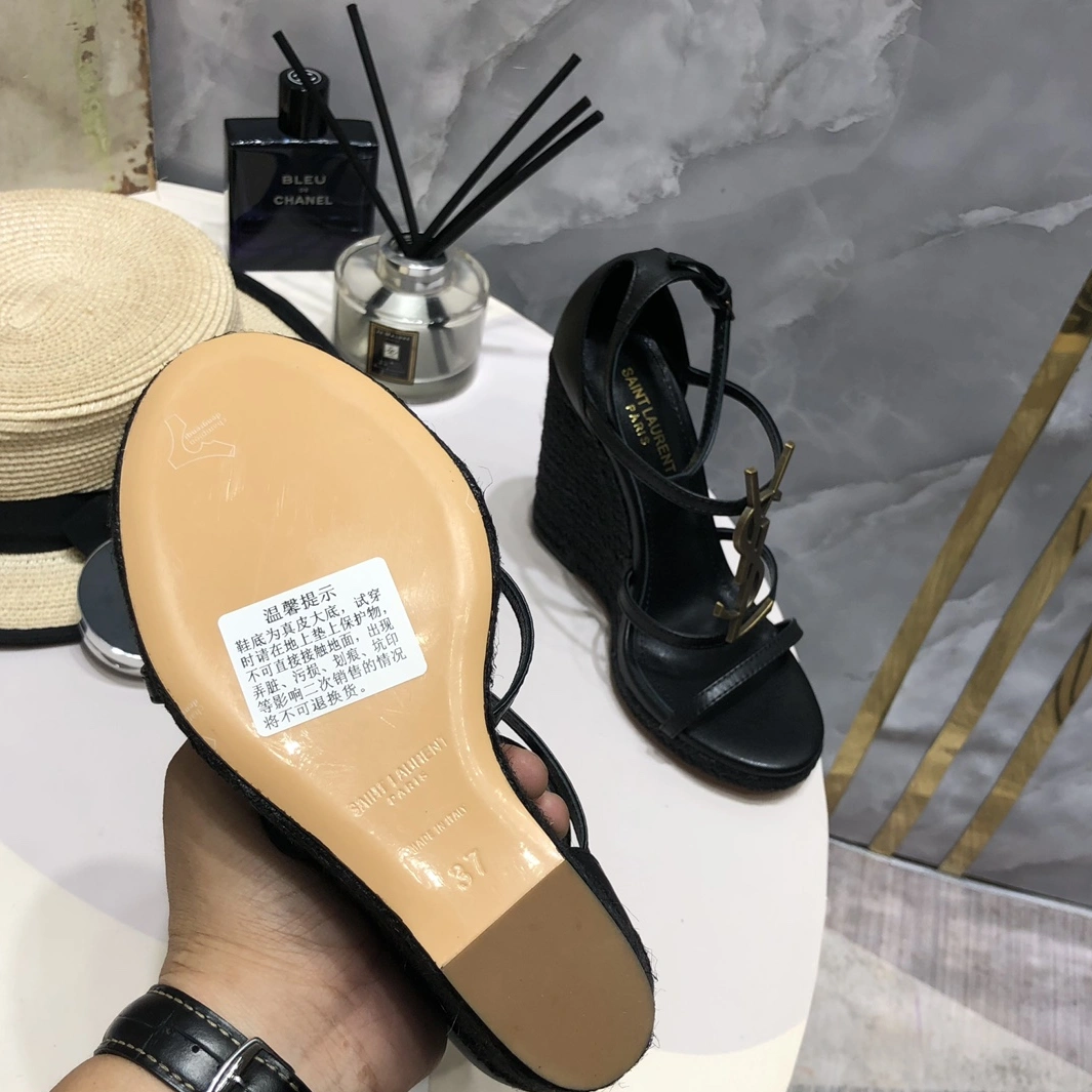 Yves Saint Laurent YSL Sandal For Women StreetReady 4624