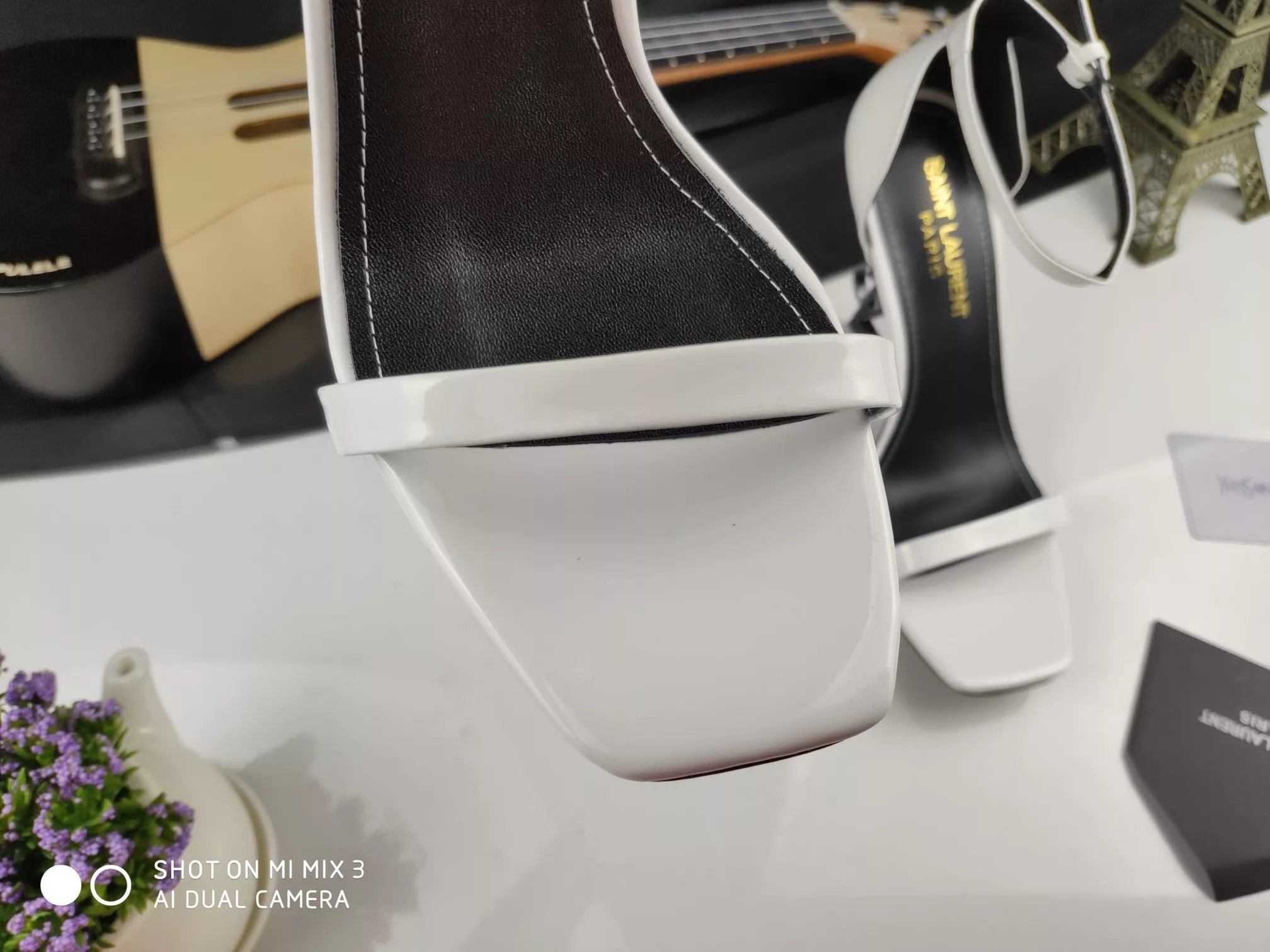 Yves Saint Laurent YSL Sandal For Women StreetReady 5365