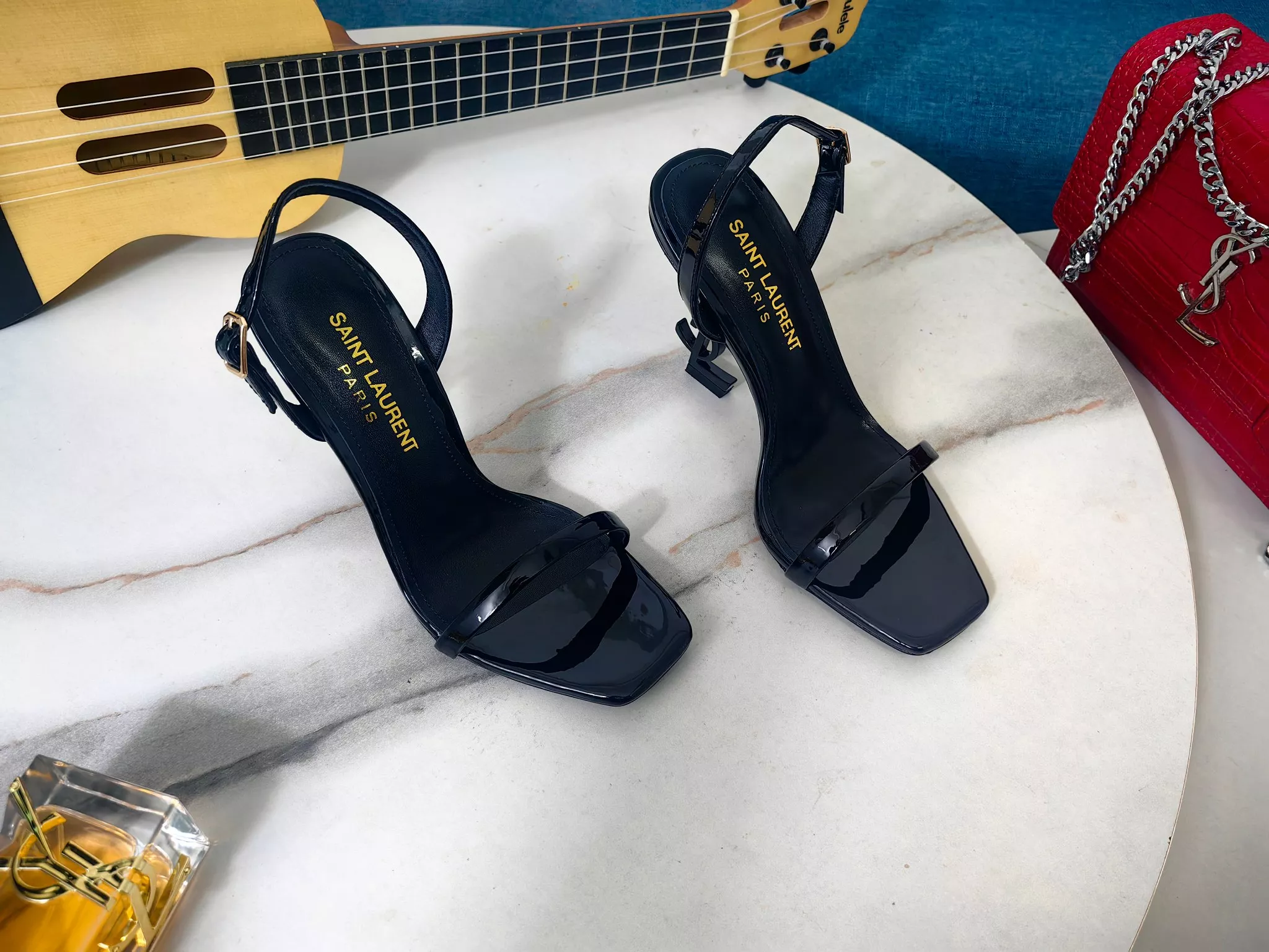Yves Saint Laurent YSL Sandal For Women Trendsetting 8437