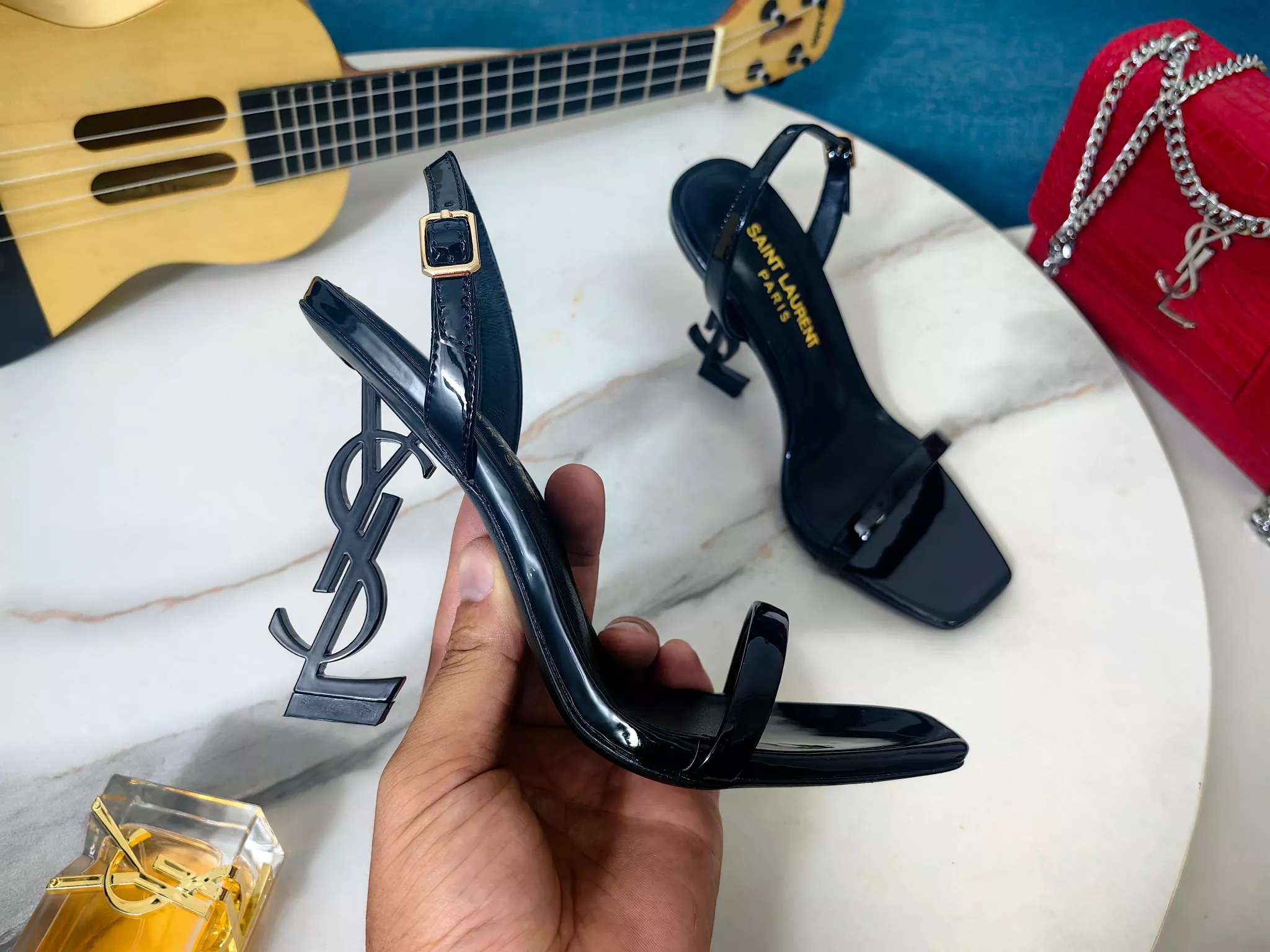 Yves Saint Laurent YSL Sandal For Women Trendsetting 8437