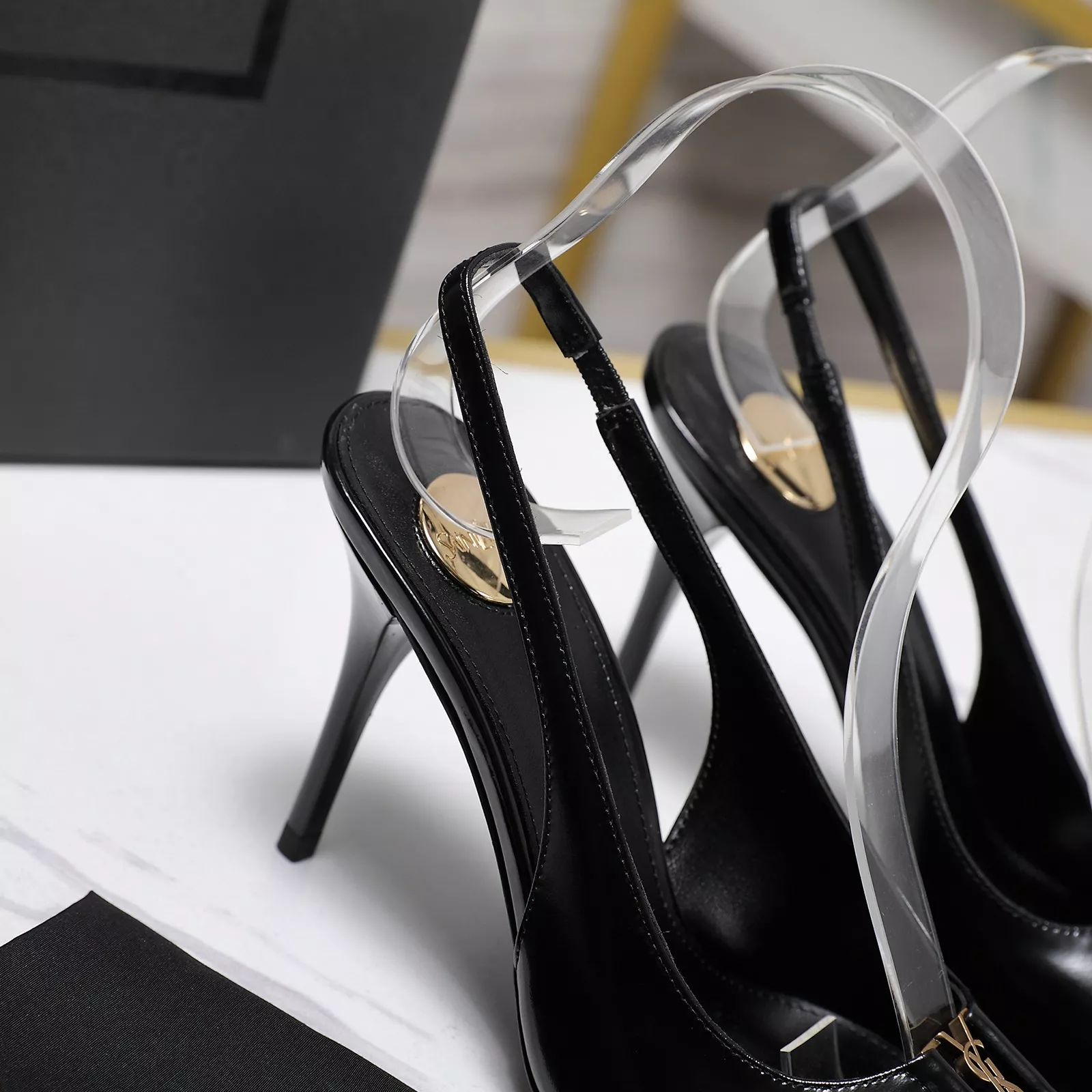 Yves Saint Laurent YSL Sandal For Women Trendy 9295