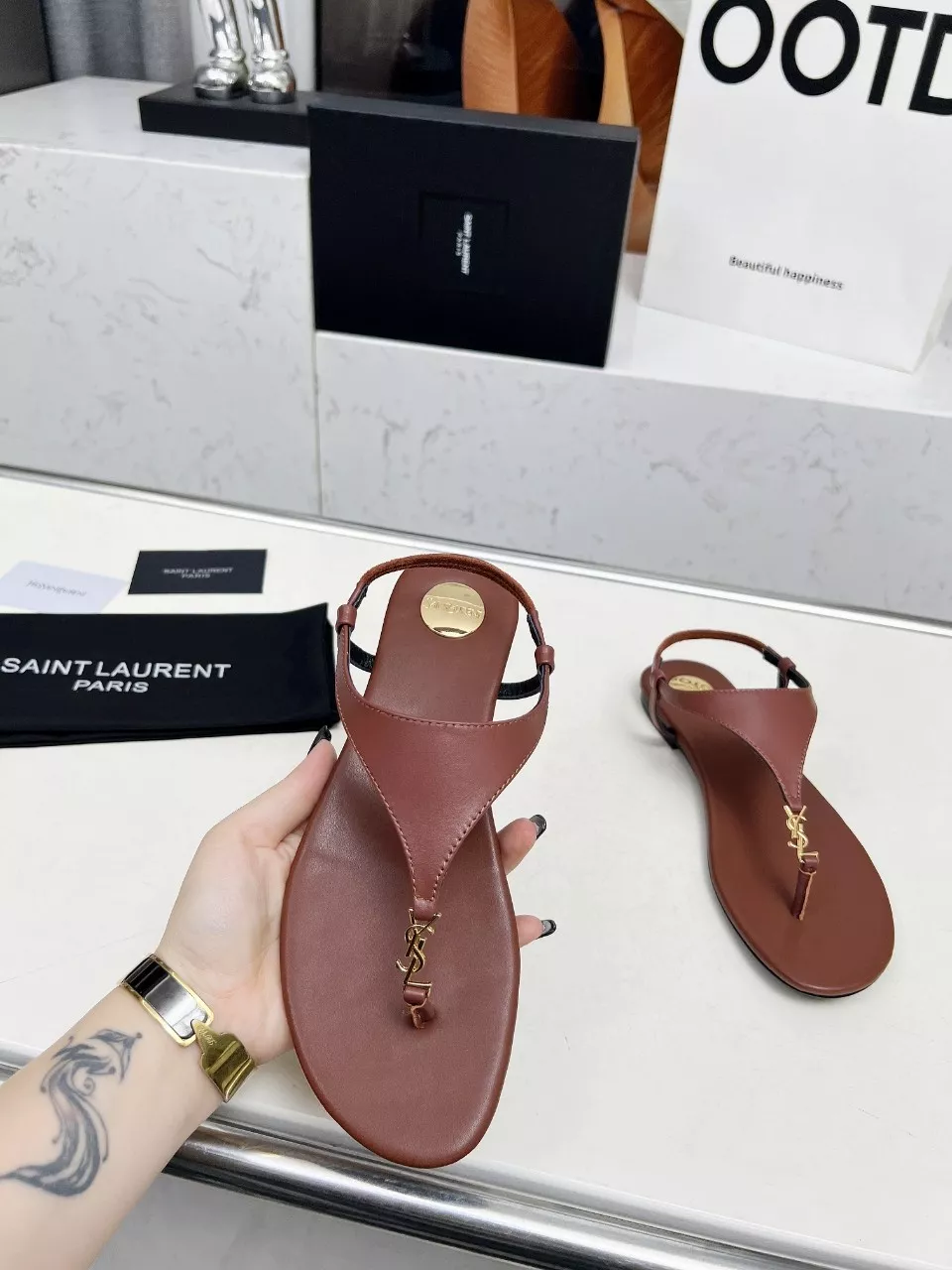 Yves Saint Laurent YSL Sandal For Women Vibrant 2118