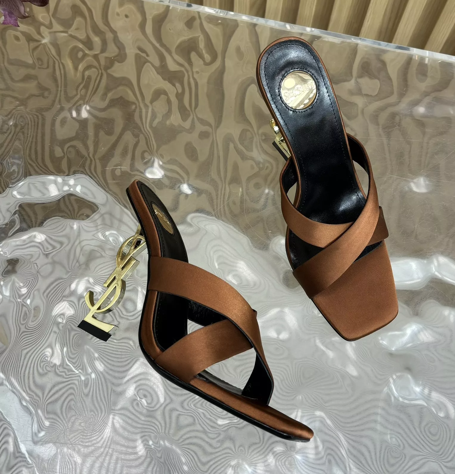 Yves Saint Laurent YSL Slippers For Women EasyMatch 3731