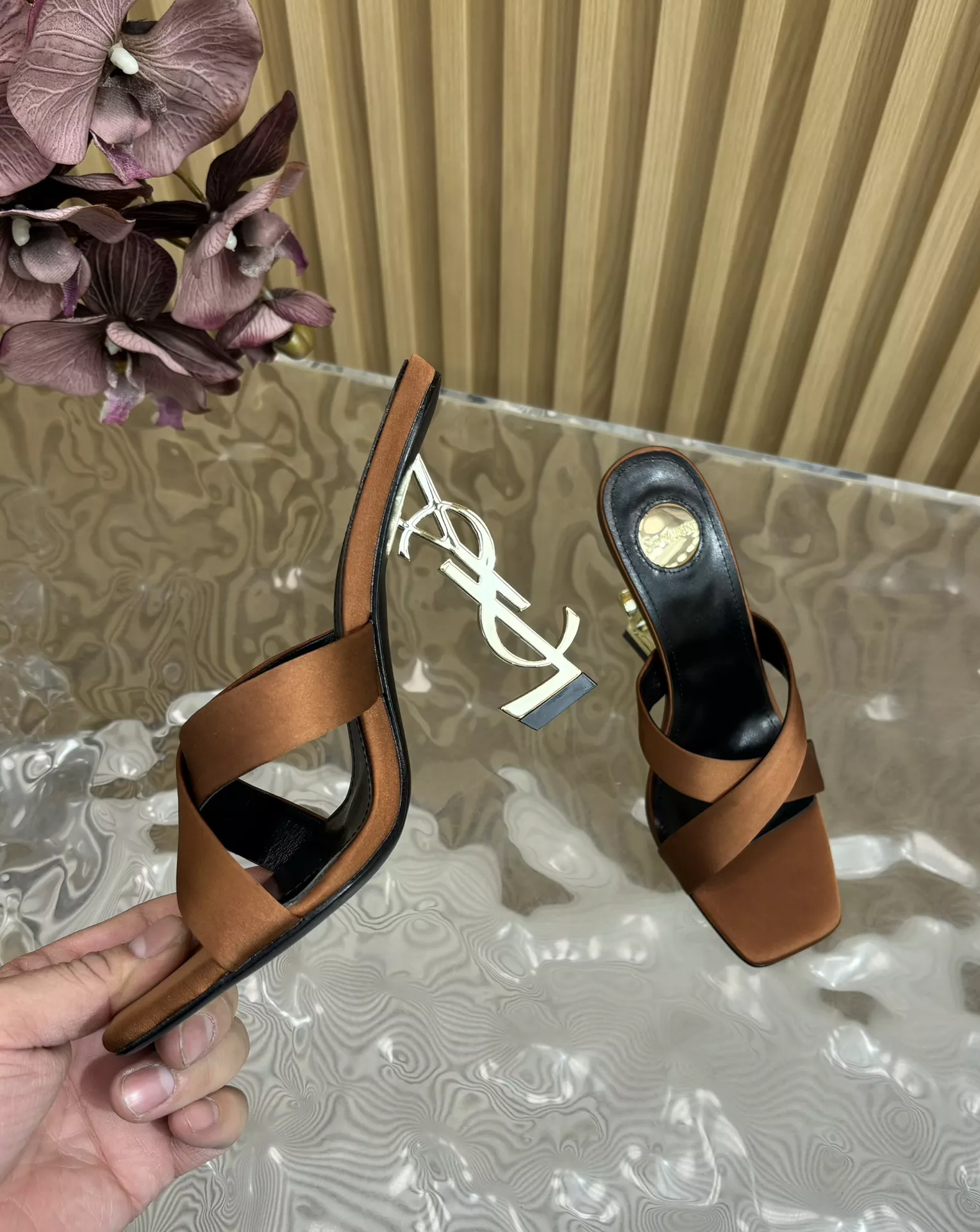 Yves Saint Laurent YSL Slippers For Women EasyMatch 3731