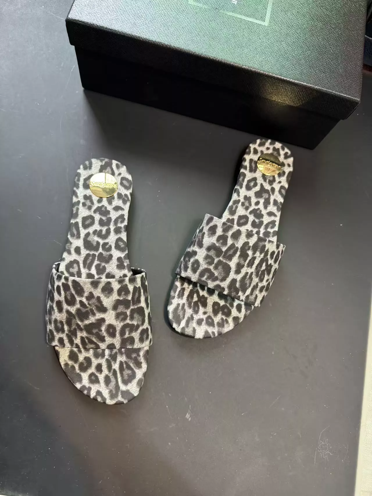 Yves Saint Laurent YSL Slippers For Women Efficient 554