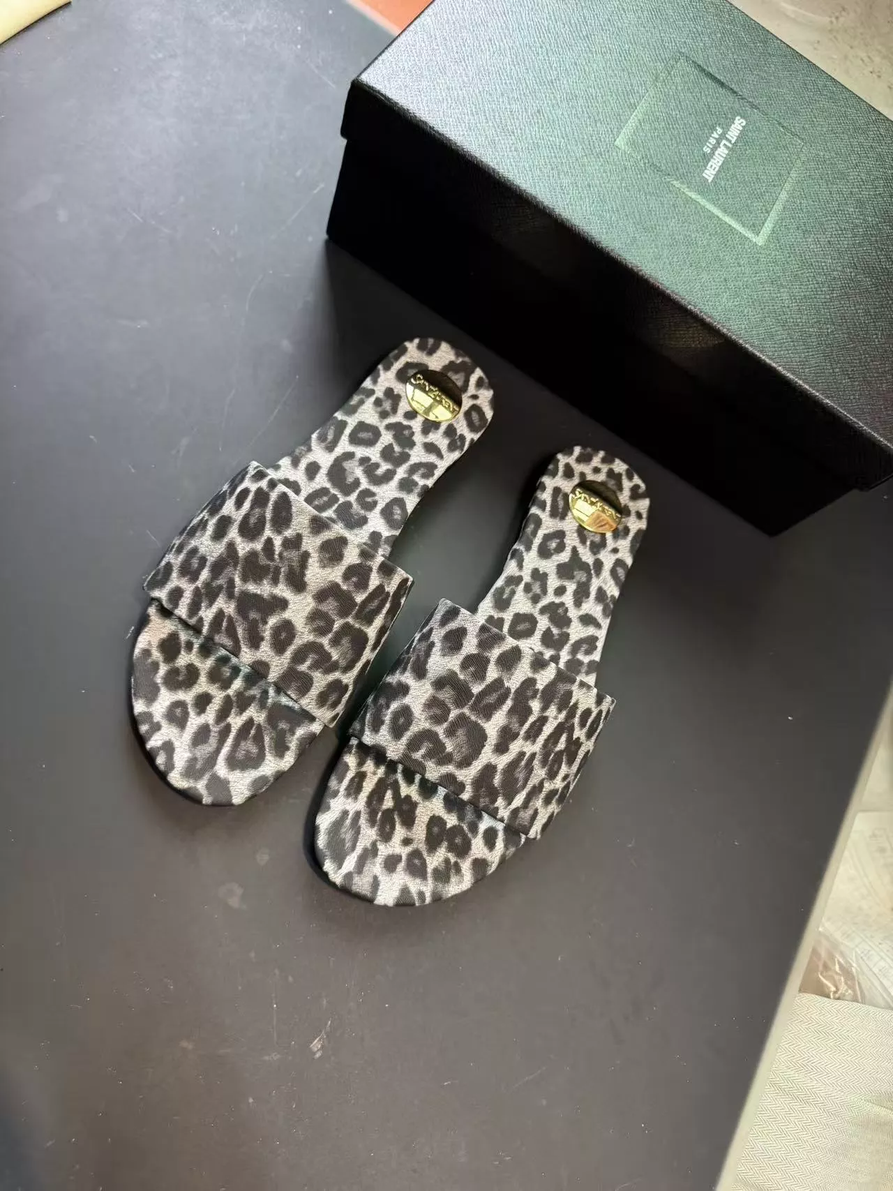 Yves Saint Laurent YSL Slippers For Women Efficient 554