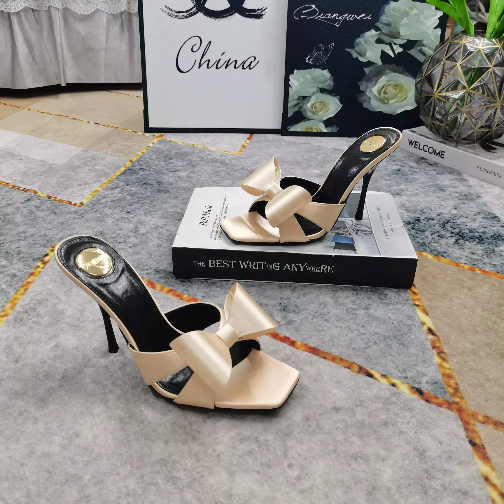 Yves Saint Laurent YSL Slippers For Women EyeCatching 1157