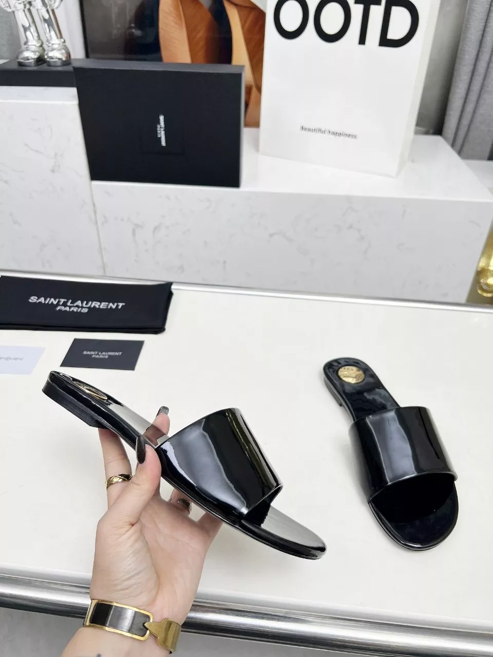 Yves Saint Laurent YSL Slippers For Women Sophisticated 8896