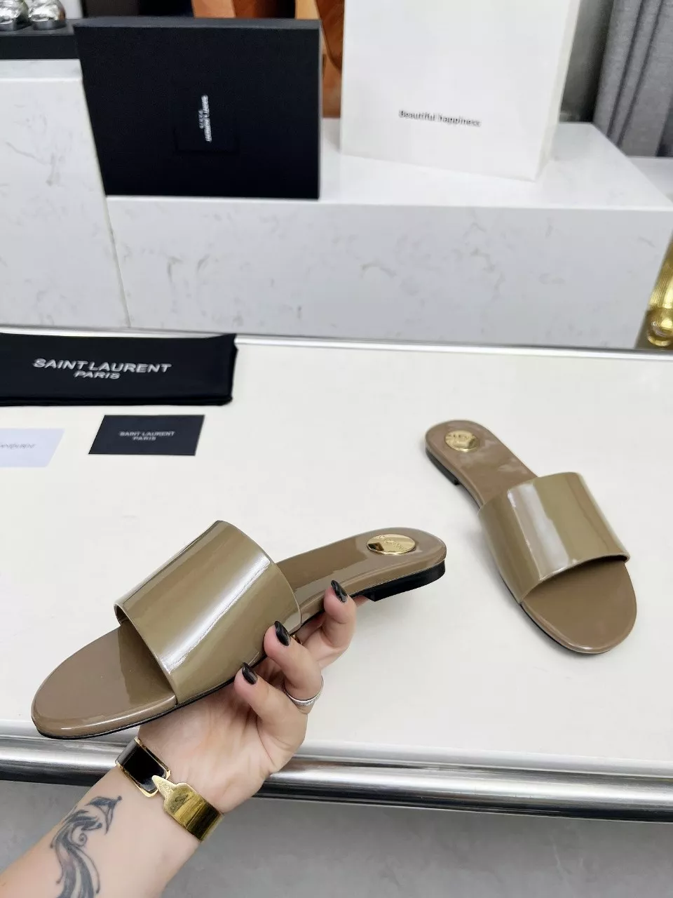 Yves Saint Laurent YSL Slippers For Women UrbanStyle 3268