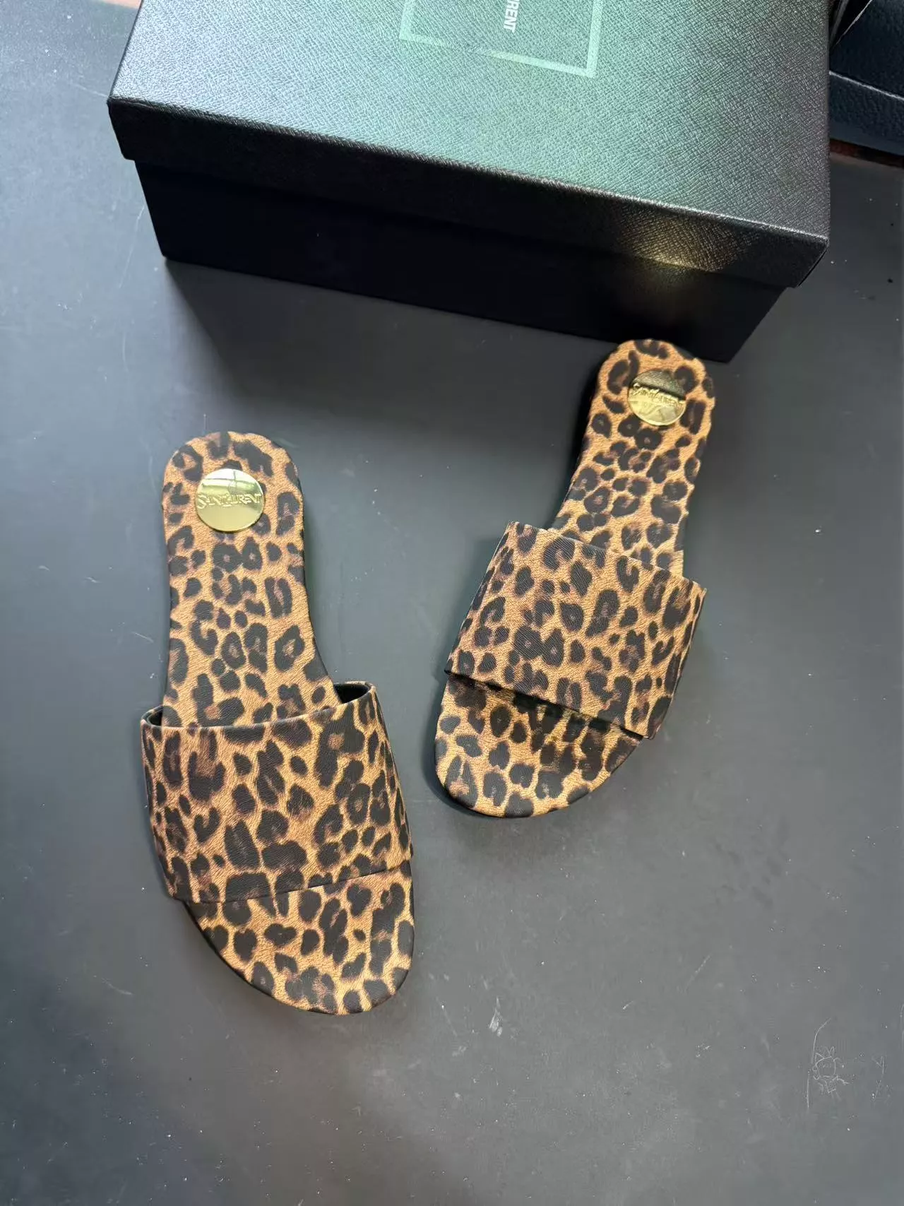 Yves Saint Laurent YSL Slippers For Women UrbanStyle 762