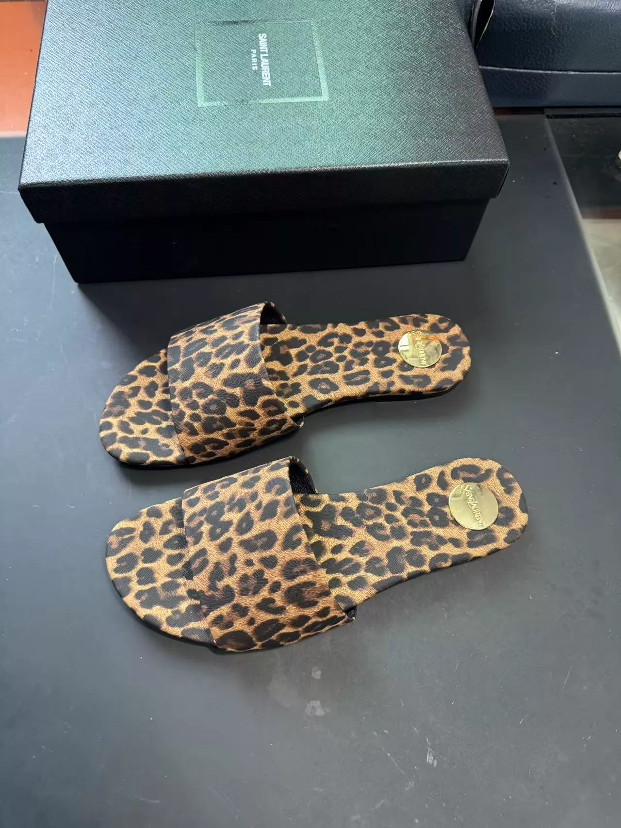 Yves Saint Laurent YSL Slippers For Women UrbanStyle 762