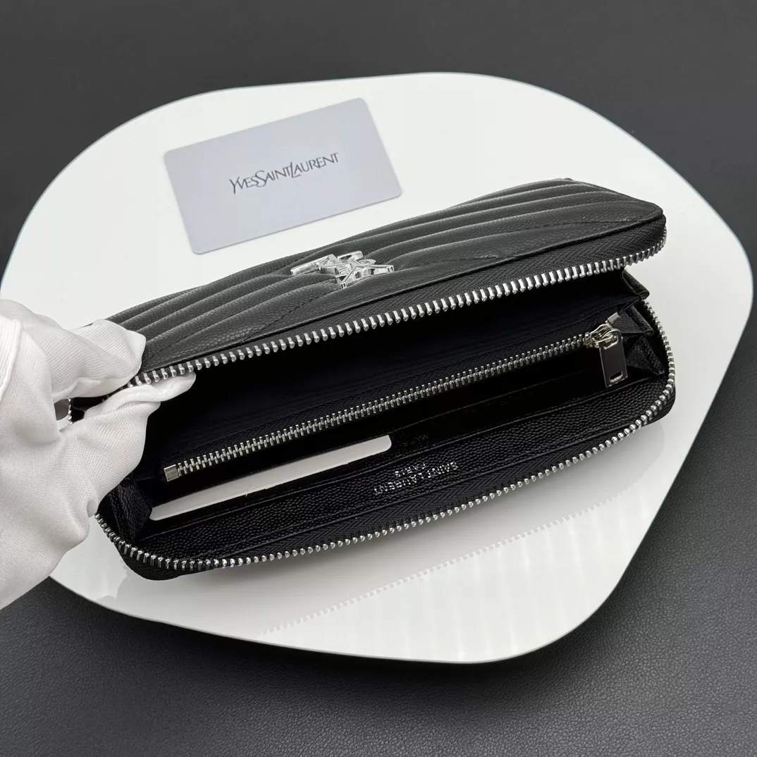 Yves Saint Laurent YSL Wallets Resilient 8982