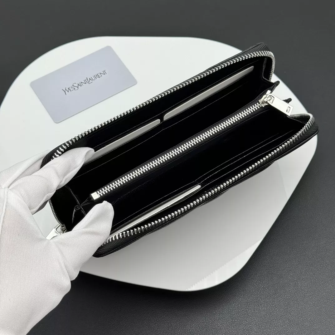 Yves Saint Laurent YSL Wallets Resilient 8982