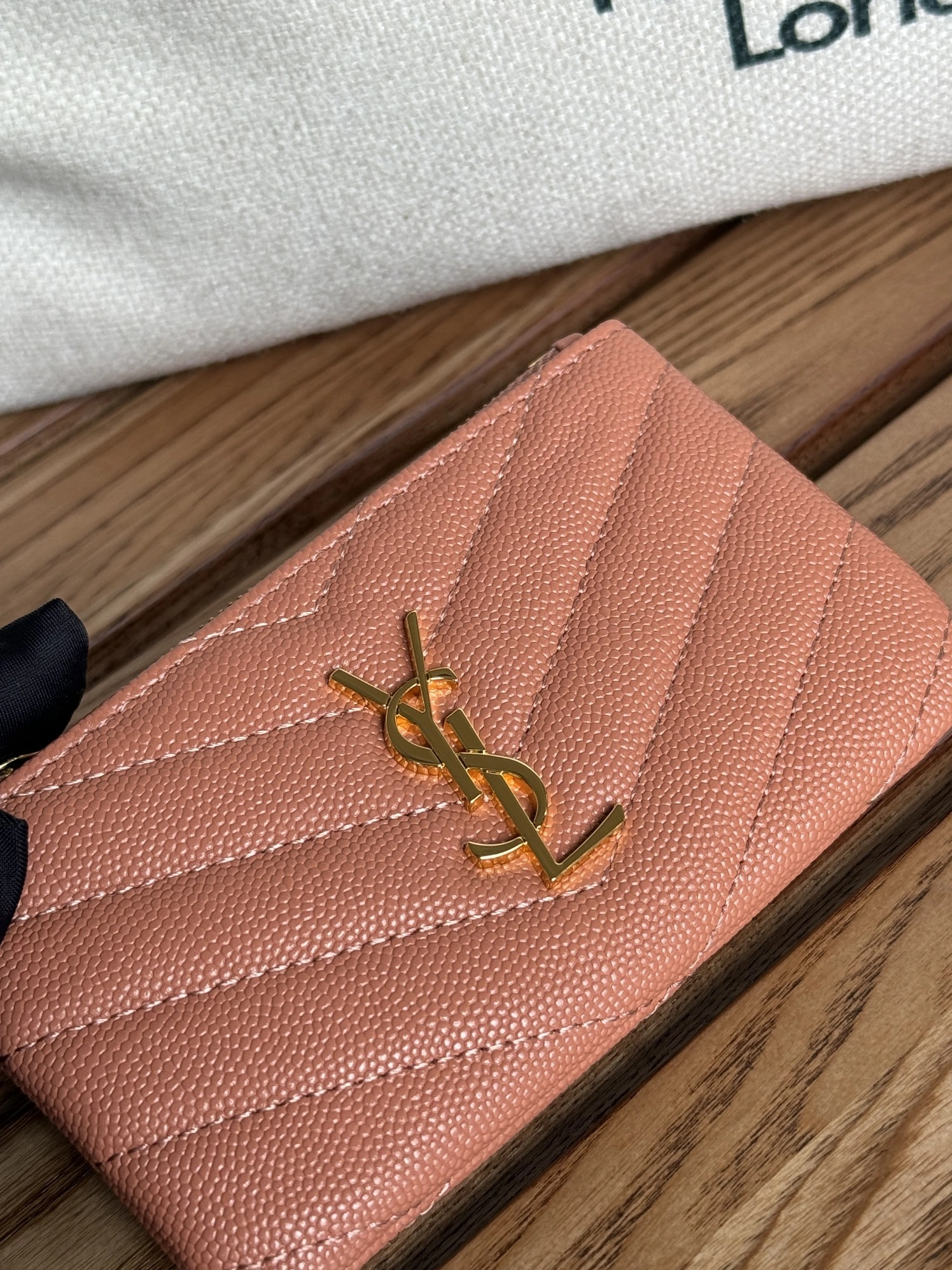 Yves Saint Laurent YSL Walletss Timeless 9166