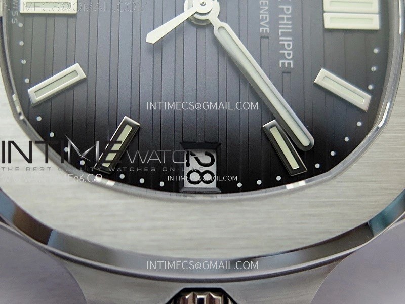 Nautilus 5711 1A-010 PPF 1:1 Best Edition Blue Textured Dial on SS Bracelet Super Clone 26-330 V5