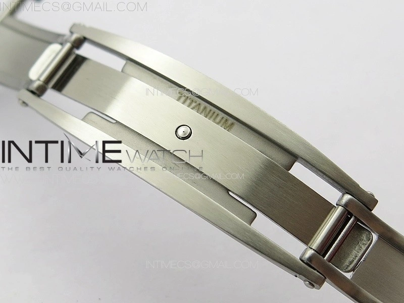 RM035-02 Forged Carbon Case KUF Best Edition Red Crown on Red Rubber Strap MIYOTA8215