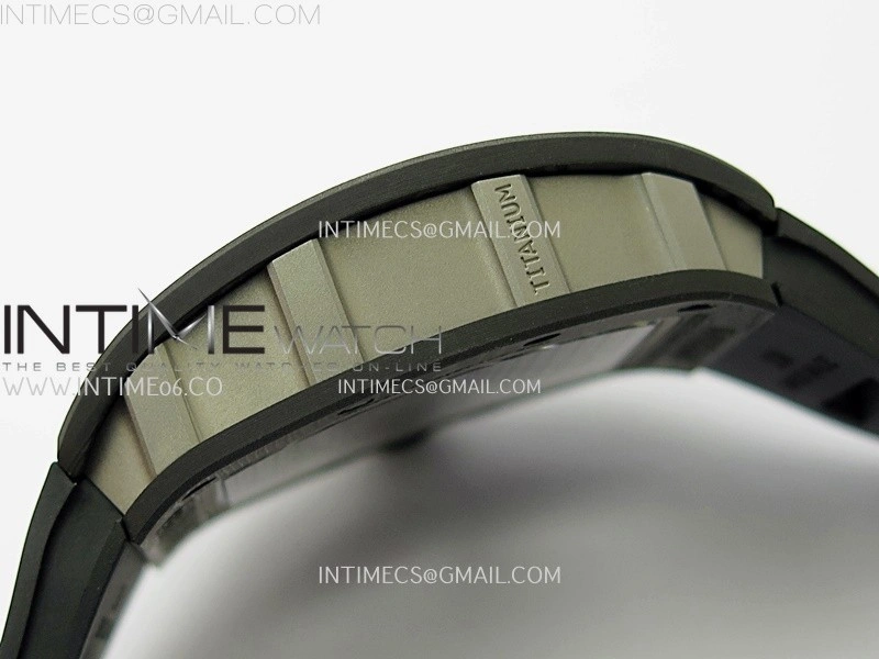RM055 NTPT Ti APSF 1:1 Best Edition White Inner Bezel Black Crown on Rubber Strap RMUL2 Super Clone