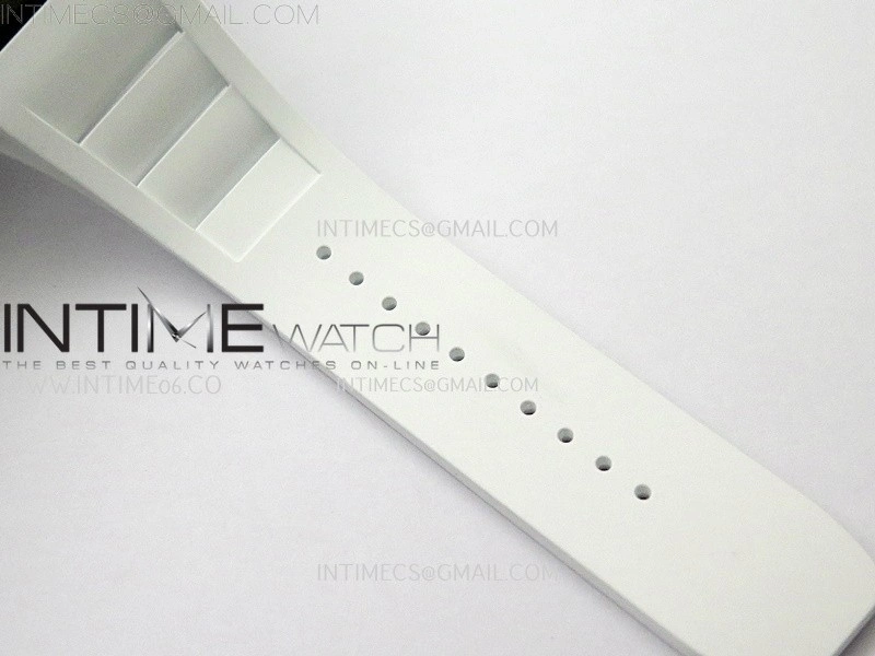 RM055 NTPT Ti APSF 1:1 Best Edition White Inner Bezel White Crown on Rubber Strap RMUL2 Super Clone