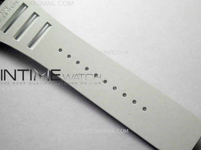 RM055 NTPT Ti APSF 1:1 Best Edition White Inner Bezel White Crown on Rubber Strap RMUL2 Super Clone