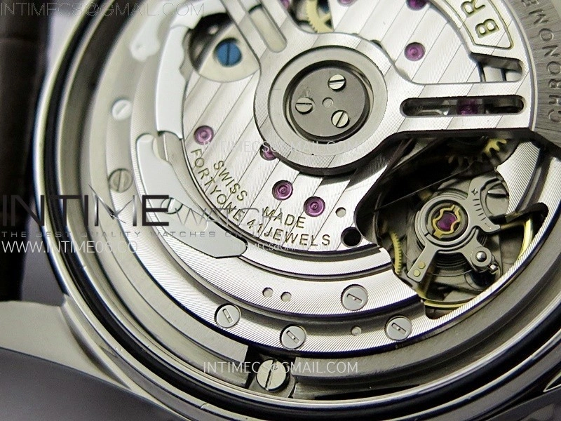 Navitimer B01 43mm SS B50 Best Edition Silver Dial Black Subdial On Brown Leather Strap A7750