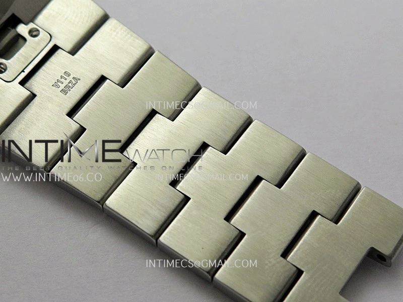 Overseas 4500V SS ZF 1:1 Best Edition Black Dial On SS Bracelet Asian Super Clone 5100 V2