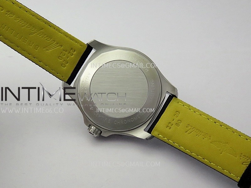 Avenger Chronometer 45mm Red GMT Hand SS B50F 1:1 Best Edition Black Dial On Black Nylon Strap A2836