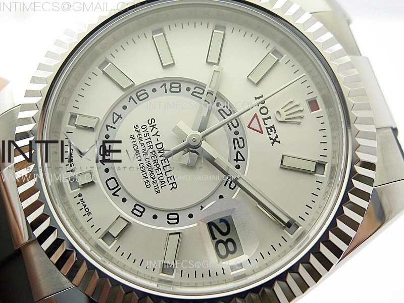 Sky-Dweller 326934 904L SS Noob 1:1 Best Edition White Dial on Black Rubber Strap Asian 23J to 9001