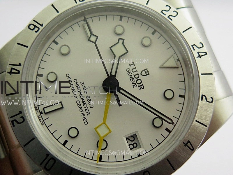 Black Bay M79470 GMT SS ZF 1:1 Best Edition White Dial On SS Bracelet Super Clone 3186