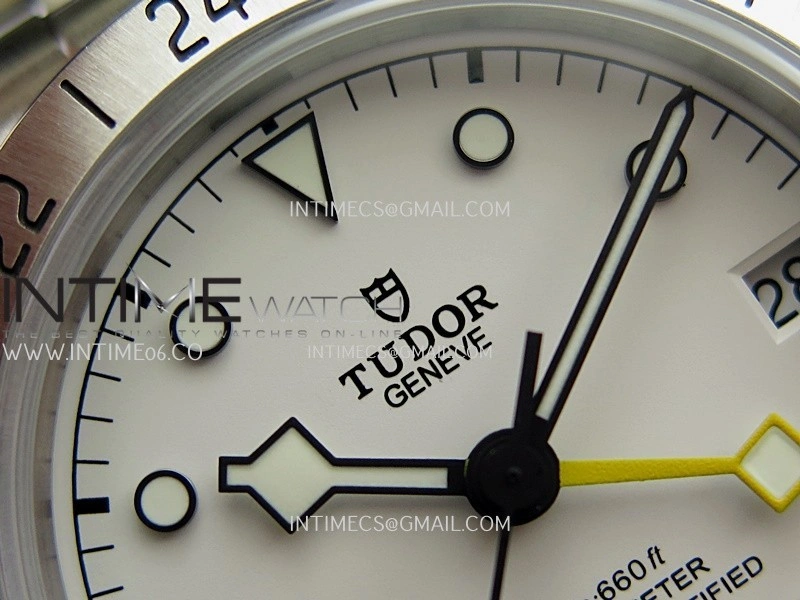 Black Bay M79470 GMT SS ZF 1:1 Best Edition White Dial On SS Bracelet Super Clone 3186