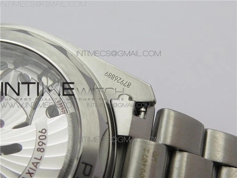 Planet Ocean 600M 'Tai Chi' GMT 43.5mm VSF 1:1 Best Edition Black White Ceramic Bezel and Dial on SS Bracelet A8906 Super Clone