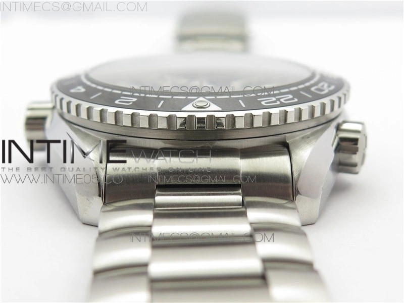 Planet Ocean 600M 'Tai Chi' GMT 43.5mm VSF 1:1 Best Edition Black White Ceramic Bezel and Dial on SS Bracelet A8906 Super Clone